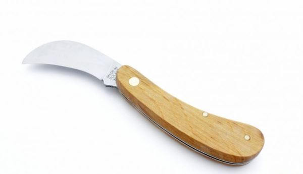Nóż monterski sierpak Made in Poland Oskard 394