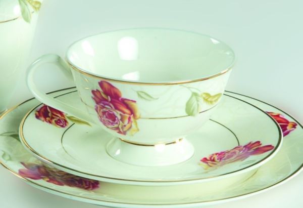 Komplet porcelany do herbaty Rosalin dla 12 osób 39 elementów Heywood